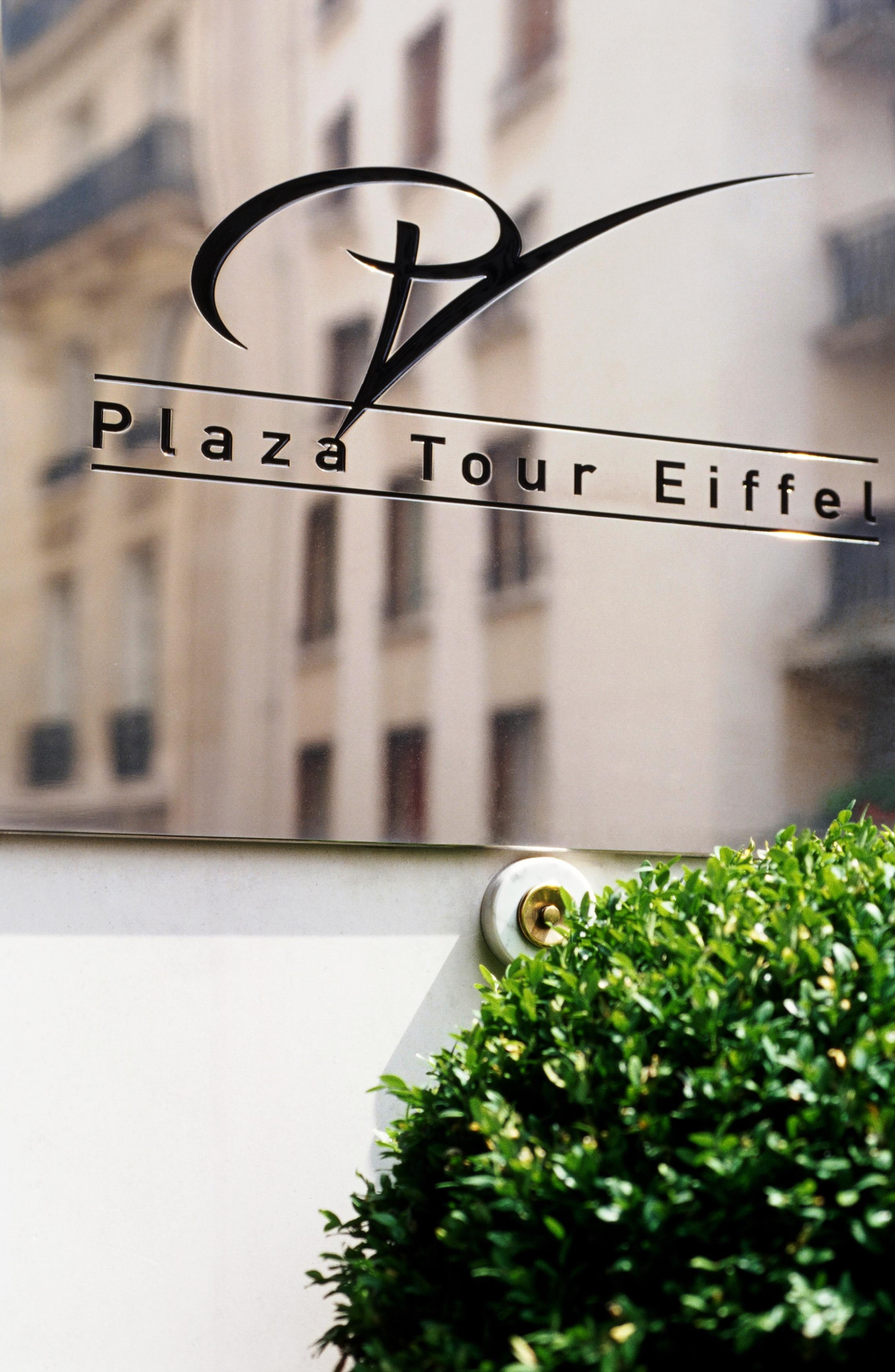 فندق باريسفي  بلازا برج إيفل المظهر الخارجي الصورة